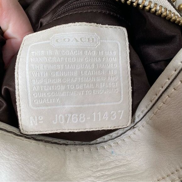 COACH Signature 2000’s Era Vintage Khaki, Brown, Ivory Bucket Adjustable Bag - Picture 12 of 13